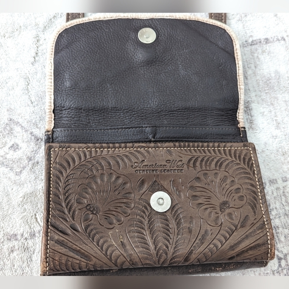 American West Genuine leather Western / Boho crossbody . - Picture 3 of 16